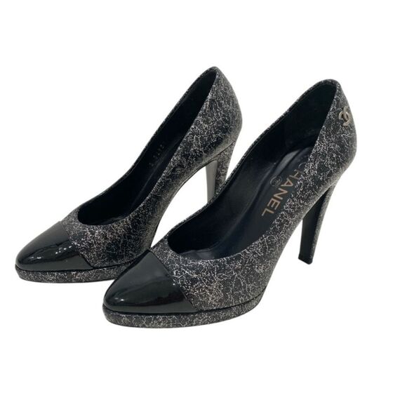 Chanel Escarpins Black & Silver Textured Leather Cap Toe CC Logo Pumps MSRP $895 - Picture 10 of 17